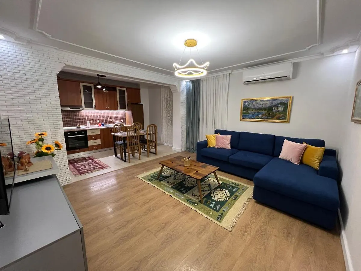 Chestnut Yard Villa Tirana Appartamento