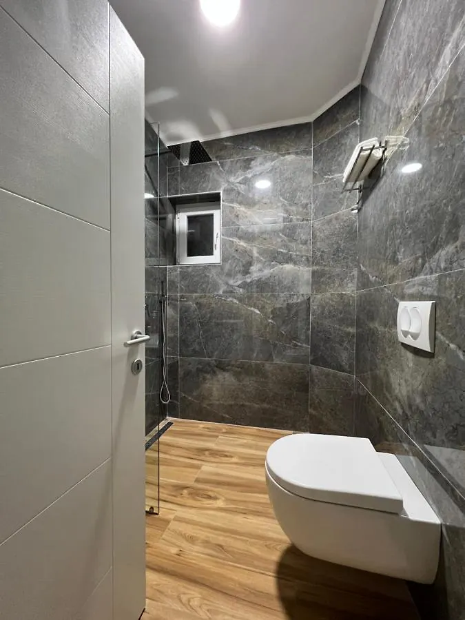 Chestnut Yard Villa Tirana Appartamento