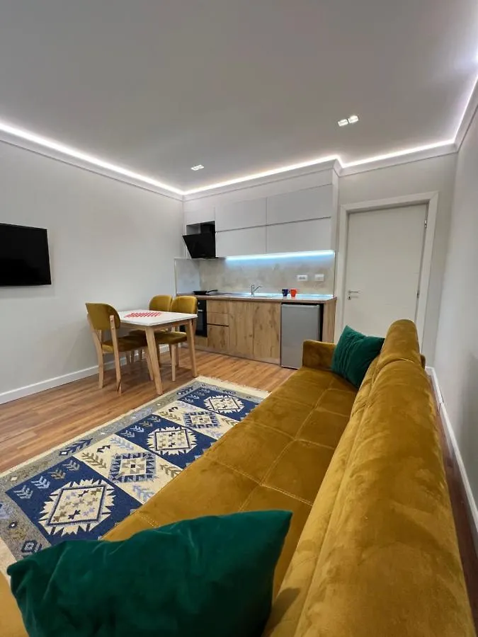 Chestnut Yard Villa Tirana
